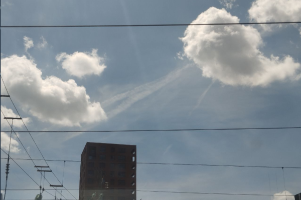 Epandages aériens, chemtrails, pollution de l'atmosphère.